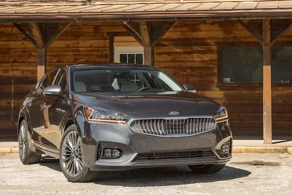 چگونه روغن موتور مناسب کیا کادنزا را انتخاب کنیم؟