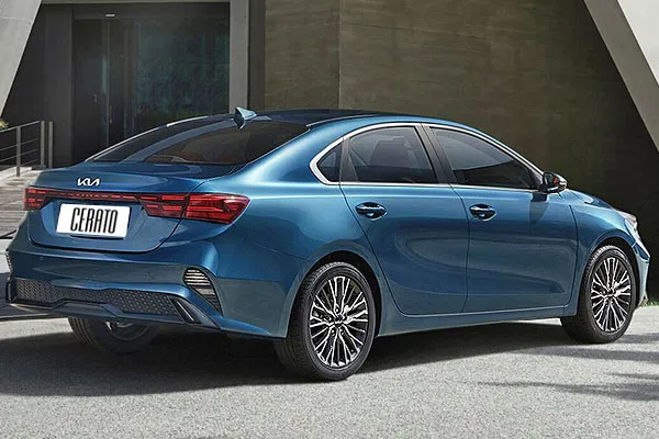 مشخصات فنی و موتوری کیا سراتو کوپه