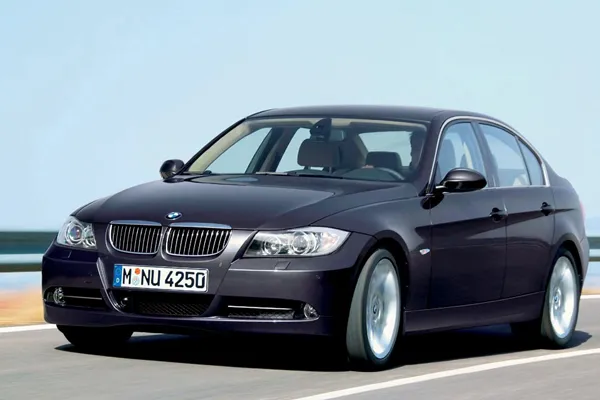 قیمت لوازم یدکی BMW 330i E90